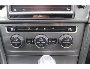 
										VOLKSWAGEN GOLF E-EPOWER 115CV full									