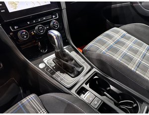 
										VOLKSWAGEN GOLF GTE 1.4 TSI E-POWER 150KW (204CV) DSG full									