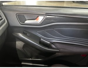 
										FORD FOCUS 1.0 ECOBOOST MHEV 92KW ST-LINE full									