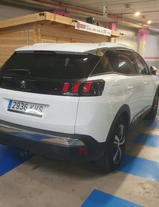 
										PEUGEOT 3008 1.5 BLUEHDI 96KW (130CV) S&S ALLURE full									