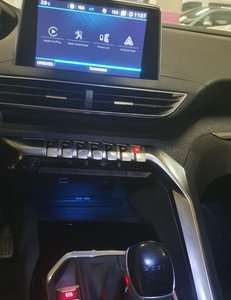 
										PEUGEOT 3008 1.5 BLUEHDI 96KW (130CV) S&S ALLURE full									