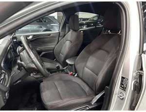 
										FORD FOCUS 1.0 ECOBOOST MHEV 92KW ST-LINE full									