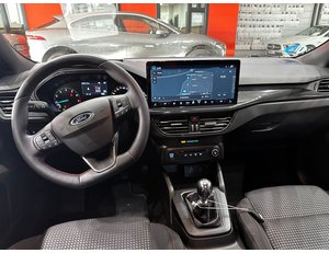 
										FORD FOCUS 1.0 ECOBOOST MHEV 92KW ST-LINE full									