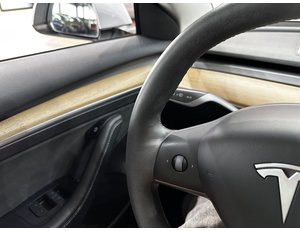 
										TESLA MODEL 3 RWD full									