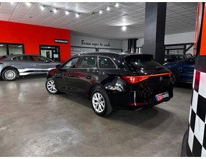 
										SEAT LEON 1.0 ETSI 81KW DSG-7 S&S STYLE full									