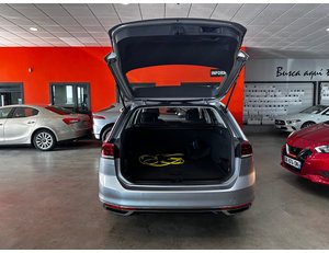 
										VOLKSWAGEN PASSAT VARIANT GTE 1.4 TSI E-POWER 115KW + 85KW full									