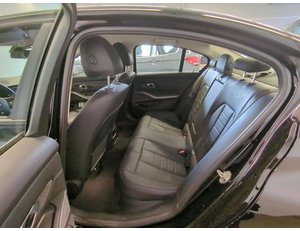 
										BMW SERIE 3 330E full									