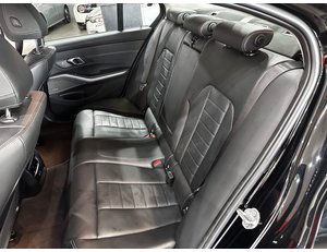 
										BMW SERIE 3 330E full									