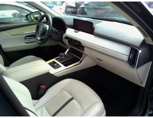 
										MAZDA CX-60 E-SKYACTIV PHEV TAKUMI full									