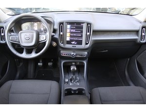 
										VOLVO XC40 1.5 T2 CORE PRO full									