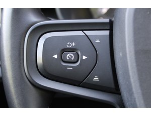 
										VOLVO XC40 1.5 T2 CORE PRO full									