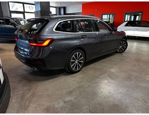 
										BMW SERIE 3 330E full									