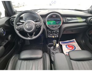 
										MINI MINI COOPER SE full									