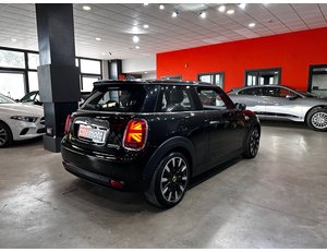 
										MINI MINI COOPER SE full									