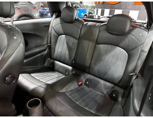 
										MINI MINI COOPER SE full									
