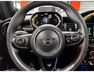 
										MINI MINI COOPER SE full									