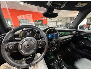 
										MINI MINI COOPER SE full									