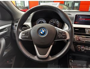
										BMW X2 XDRIVE25E AUTO full									