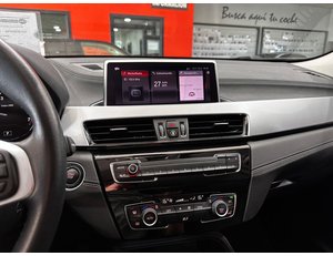 
										BMW X2 XDRIVE25E AUTO full									