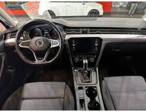 
										VOLKSWAGEN PASSAT VARIANT GTE 1.4 TSI E-POWER 115KW + 85KW full									