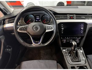 
										VOLKSWAGEN PASSAT VARIANT GTE 1.4 TSI E-POWER 115KW + 85KW full									