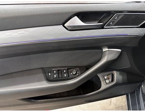 
										VOLKSWAGEN PASSAT VARIANT GTE 1.4 TSI E-POWER 115KW + 85KW full									
