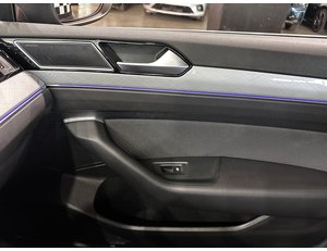 
										VOLKSWAGEN PASSAT VARIANT GTE 1.4 TSI E-POWER 115KW + 85KW full									