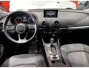 
										AUDI A3 35 TFSI 110KW (150CV) S TRONIC SPORTBACK full									