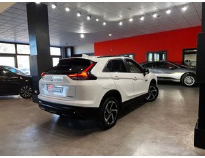 
										MITSUBISHI ECLIPSE CROSS 2.4 PHEV KAITEKI AUTO 4WD full									