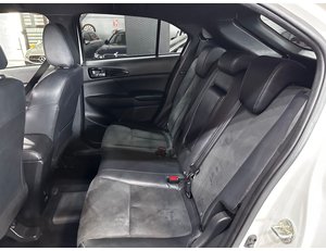 
										MITSUBISHI ECLIPSE CROSS 2.4 PHEV KAITEKI AUTO 4WD full									