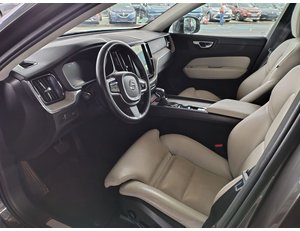 
										VOLVO XC60 2.0 D4 AWD MOMENTUM AUTO full									