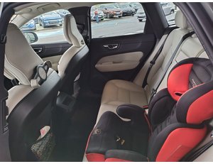 
										VOLVO XC60 2.0 D4 AWD MOMENTUM AUTO full									