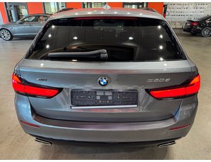 
										BMW SERIE 5 520DA XDRIVE TOURING full									