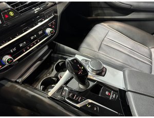 
										BMW SERIE 5 520DA XDRIVE TOURING full									