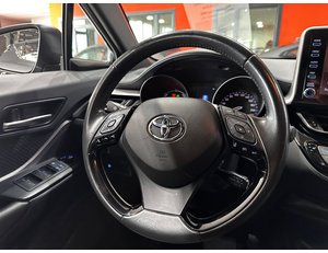 
										TOYOTA C-HR 1.8 125H ACTIVE full									