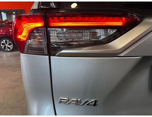 
										TOYOTA RAV4 2.5L 220H BUSINESS 4WD full									