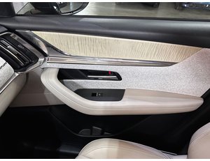 
										MAZDA CX-60 E-SKYACTIV PHEV TAKUMI full									