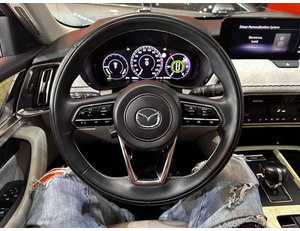 
										MAZDA CX-60 E-SKYACTIV PHEV TAKUMI full									