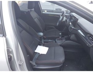 
										FORD FOCUS 1.0 ECOBOOST MHEV 92KW ST-LINE full									