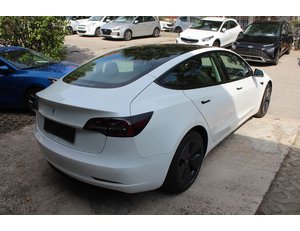 
										TESLA MODEL 3 RWD full									