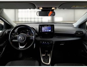 
										TOYOTA YARIS 1.5 120H BUSINESS PLUS full									