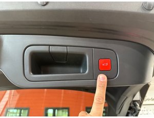 
										CITROEN C5 X HYBRID 225 E-EAT8 SHINE PACK full									
