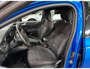 
										FORD FOCUS 1.0 ECOBOOST MHEV 92KW ST-LINE full									