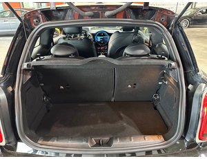 
										MINI MINI COOPER SE full									