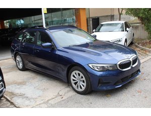 
										BMW SERIE 3 318D TOURING full									