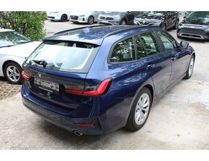 
										BMW SERIE 3 318D TOURING full									
