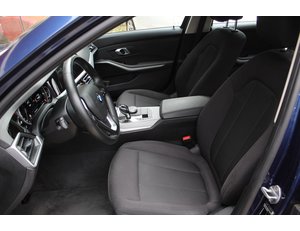 
										BMW SERIE 3 318D TOURING full									
