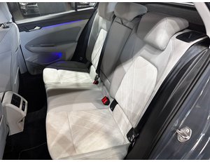 
										VOLKSWAGEN GOLF EHYBRID 1.4 TSI 150KW (204CV) DSG full									