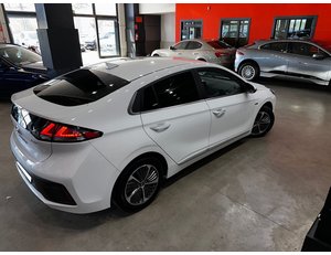 
										HYUNDAI IONIQ 1.6 GDI PHEV TECNO DCT full									