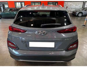 
										HYUNDAI KONA 100KW EV TECNO 2C full									